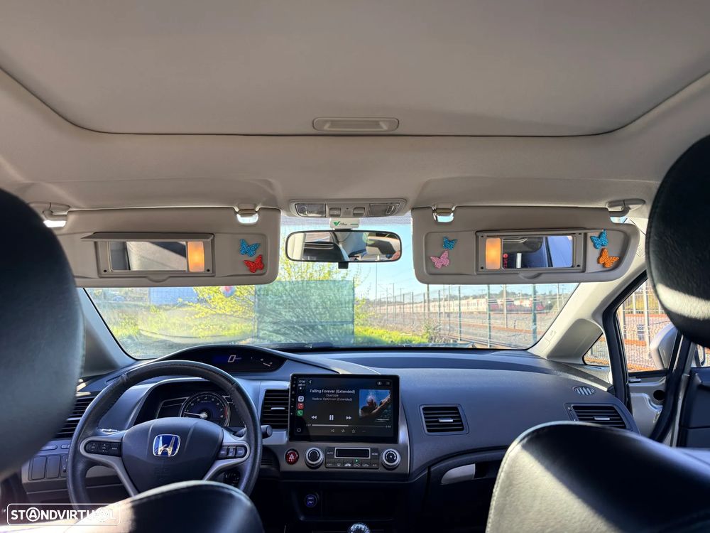 Honda Civic 1.8 ES - 10