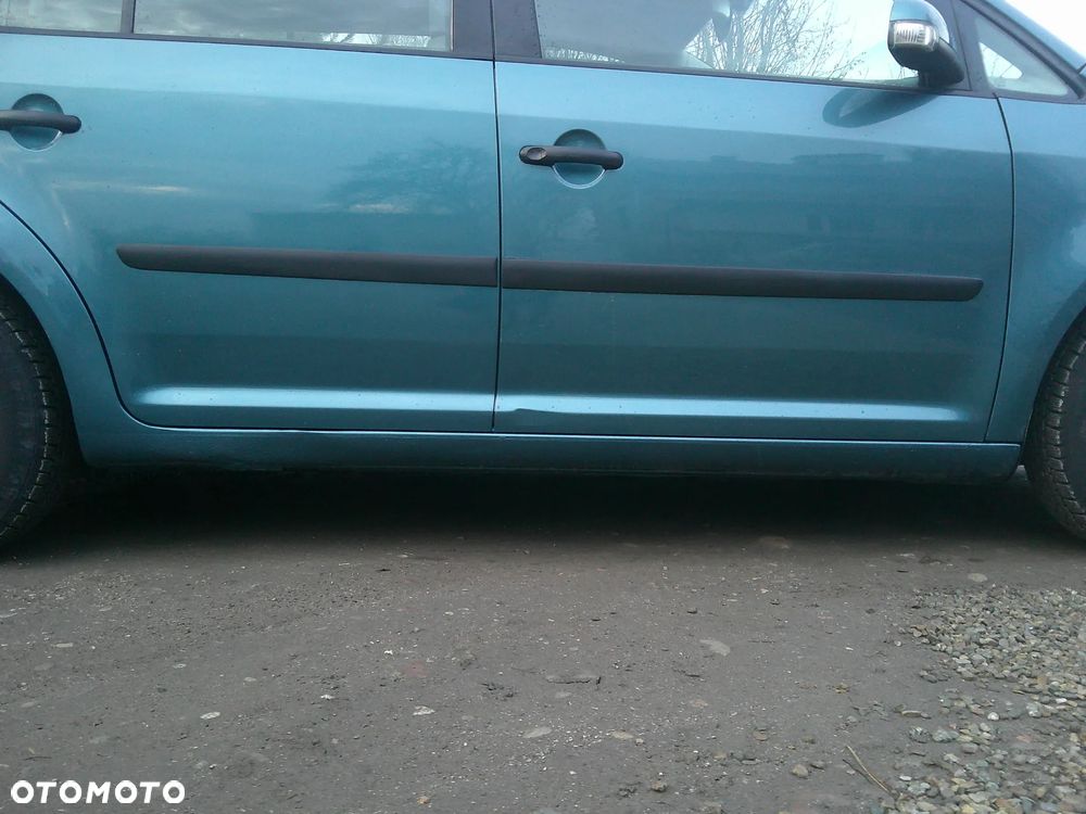 Volkswagen Touran 1.6 - 11