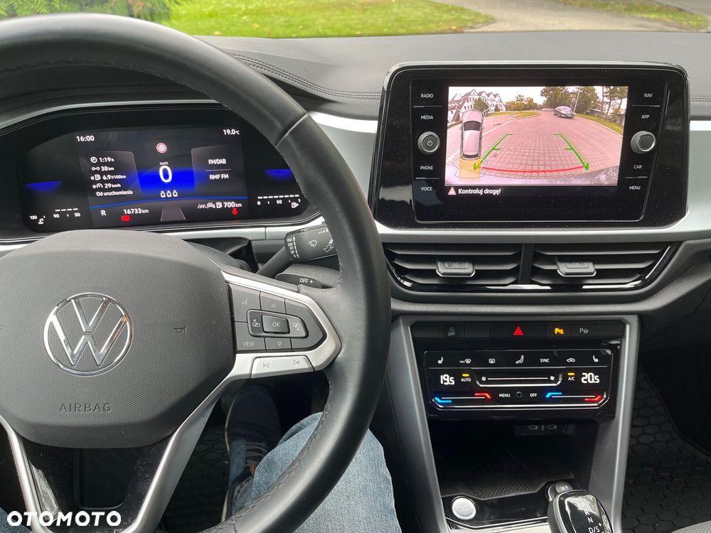 Volkswagen T-Roc - 7