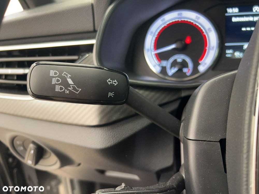 Skoda Scala 1.5 TSI Monte Carlo DSG - 25