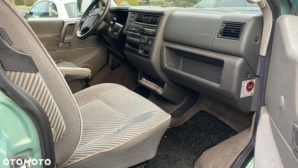 Volkswagen Multivan - 4