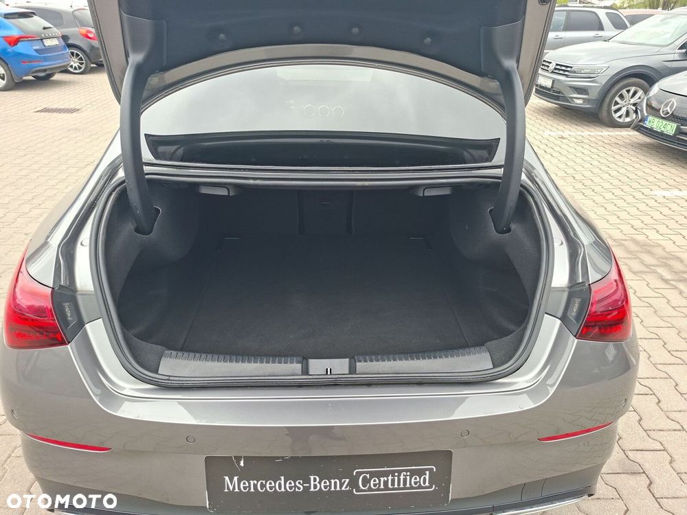 Mercedes-Benz CLA - 13