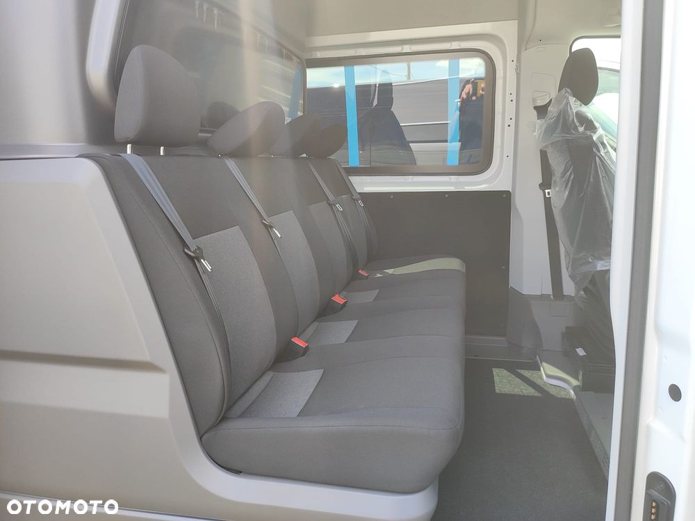 Volkswagen CRAFTER - 11