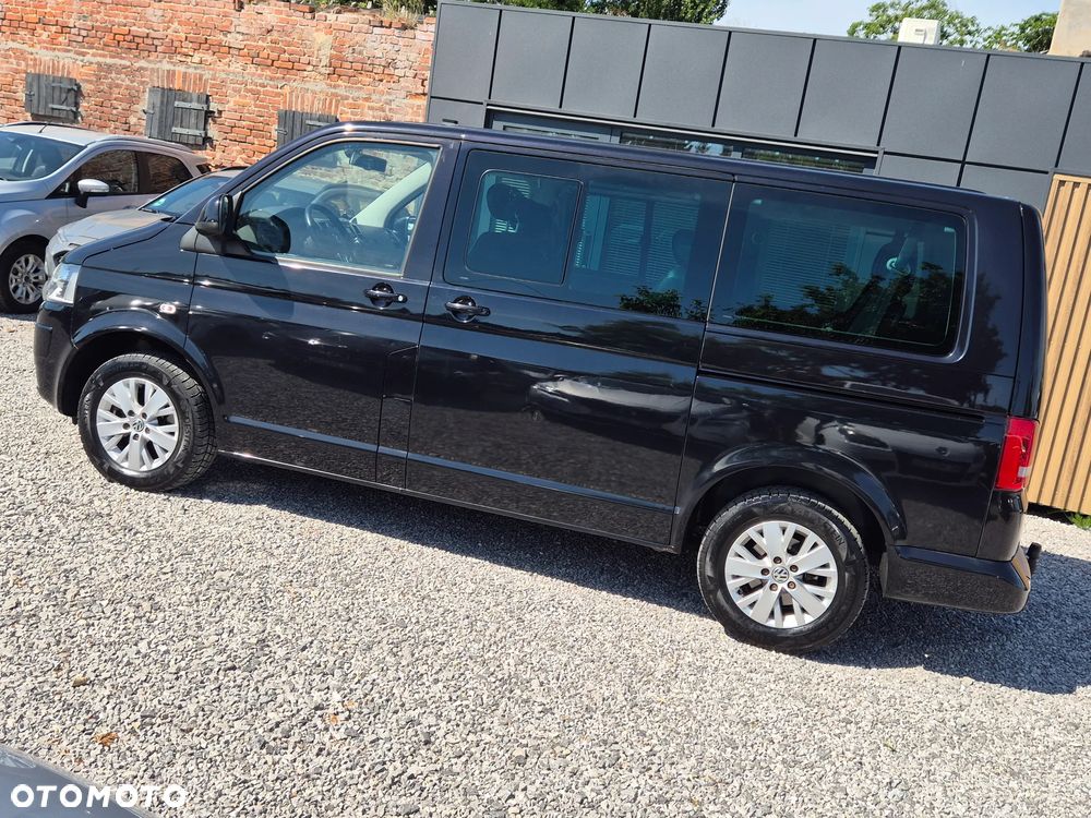 Volkswagen Caravelle - 8