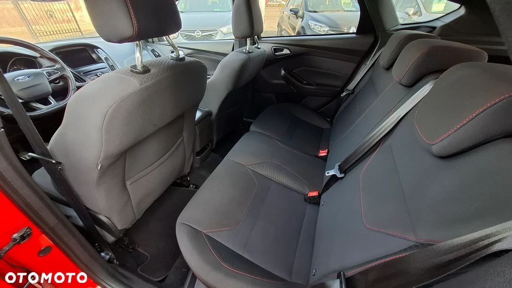 Ford Focus 1.5 EcoBoost STart-Stopp-System ST-LINE - 11