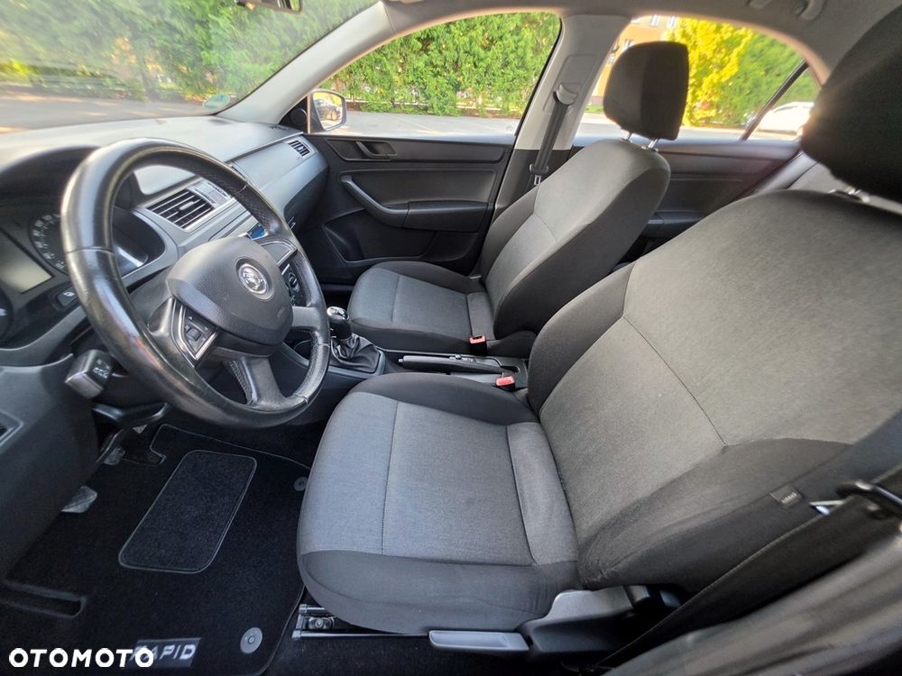 Skoda RAPID 1.2 TSI Cool Edition - 27