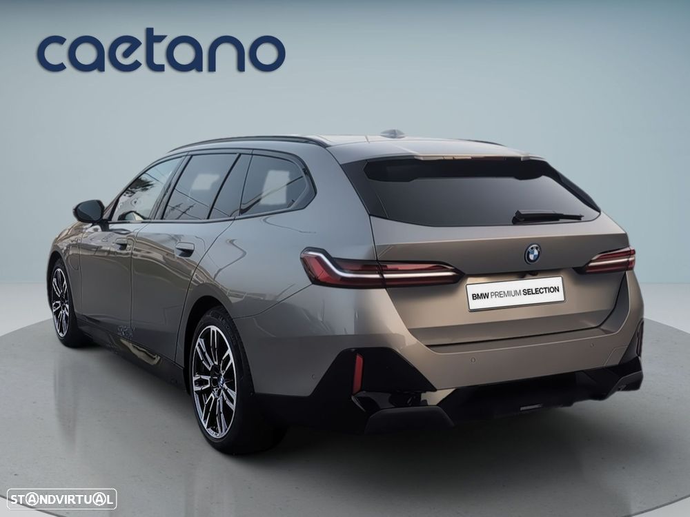 BMW 530 e Pack Desportivo M - 6