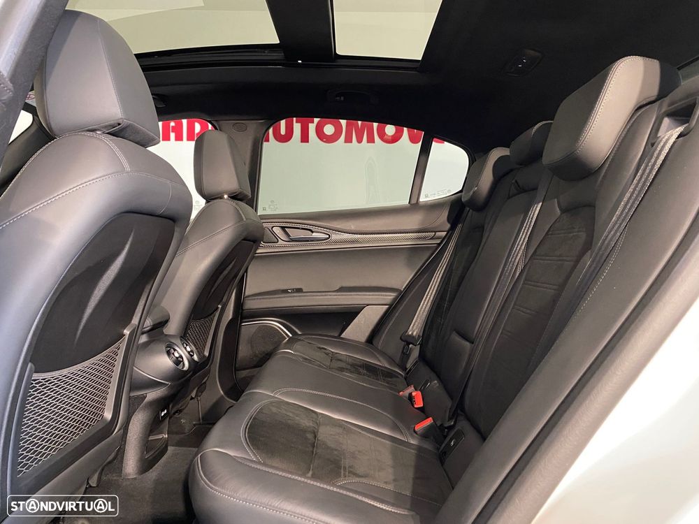 Alfa Romeo Stelvio 2.9 T Quadrifoglio AT8 Q4 - 9