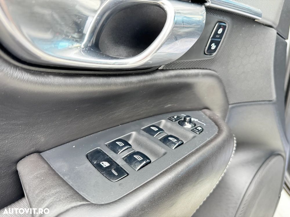 Volvo XC 90 D5 AWD Inscription - 17