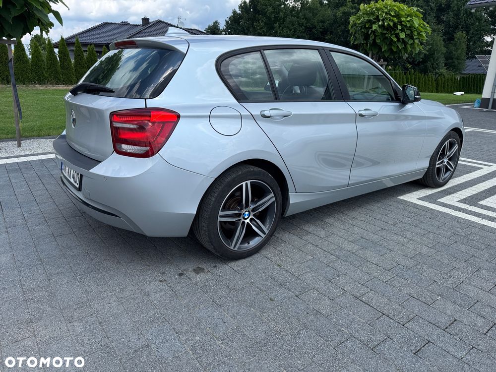 BMW Seria 1 118d Sport Line - 12