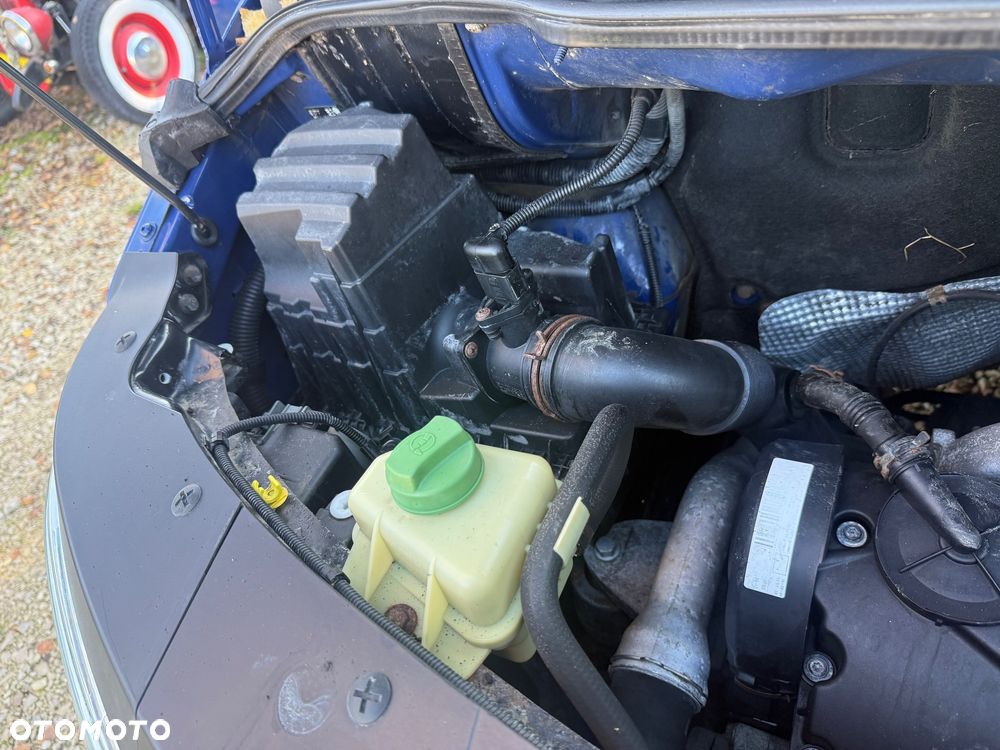 Volkswagen Transporter Caravelle Kurz (5.Si.) - 37