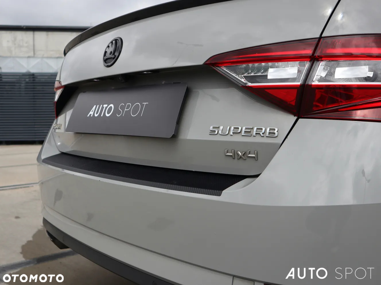 Skoda Superb 2.0 TSI 4x4 Sportline DSG - 8