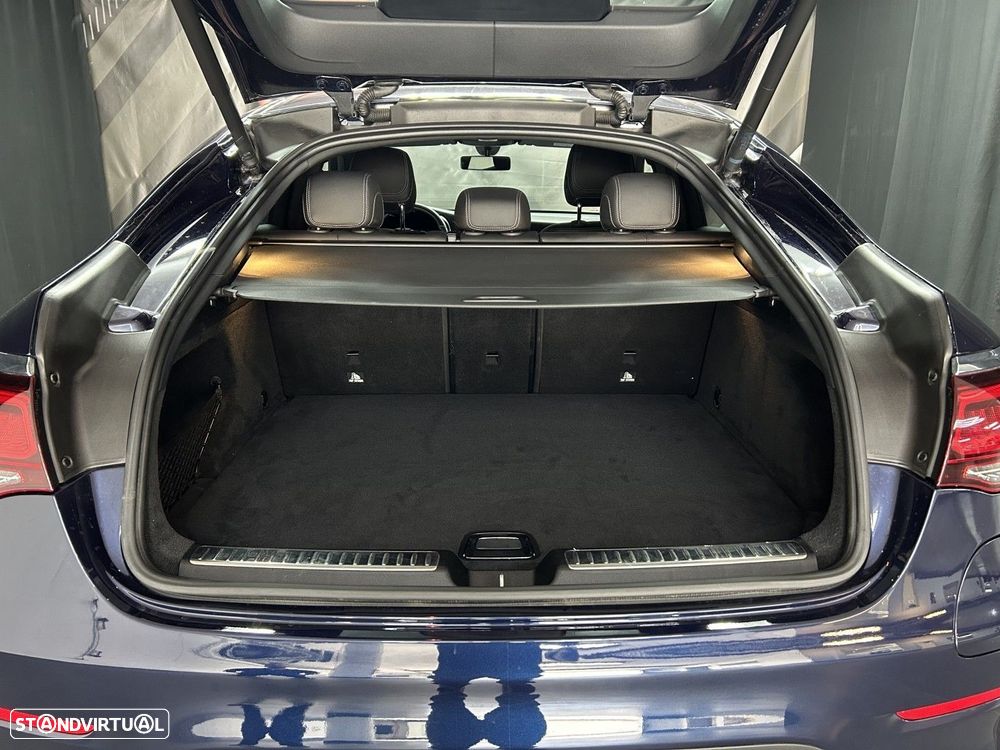 Mercedes-Benz GLC 300 e Coupe 4Matic - 8