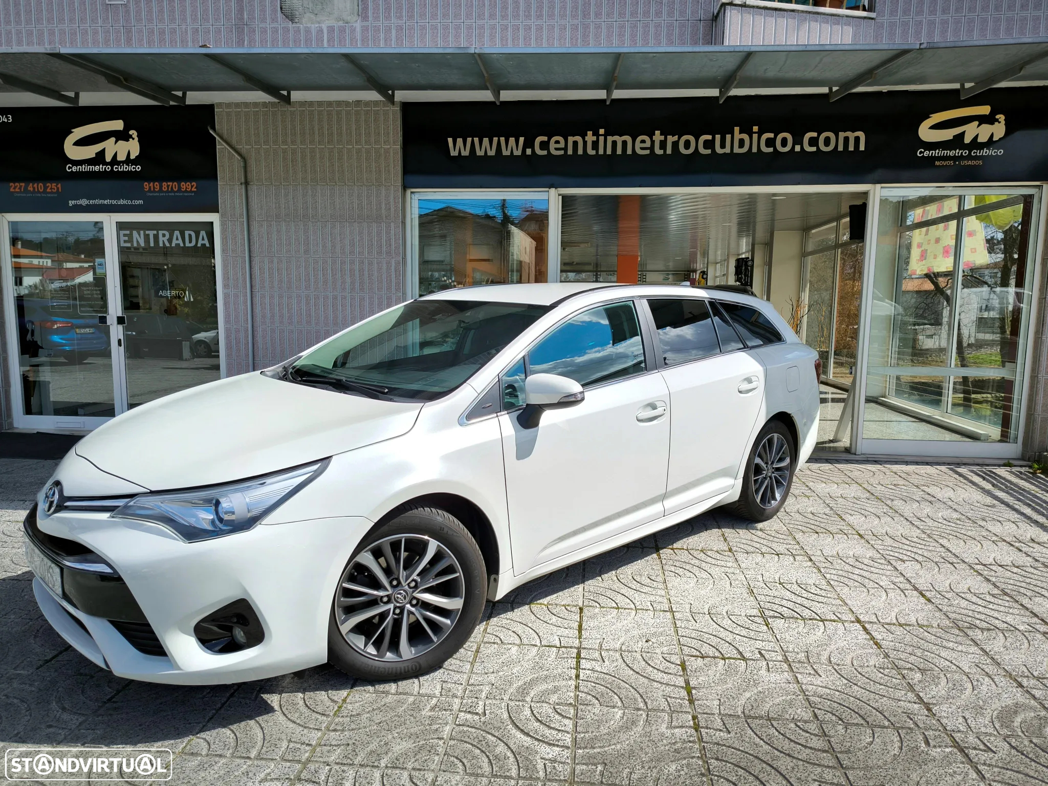 Toyota Avensis Touring Sports 1.6 D-4D Exclusive +P.Business - 2