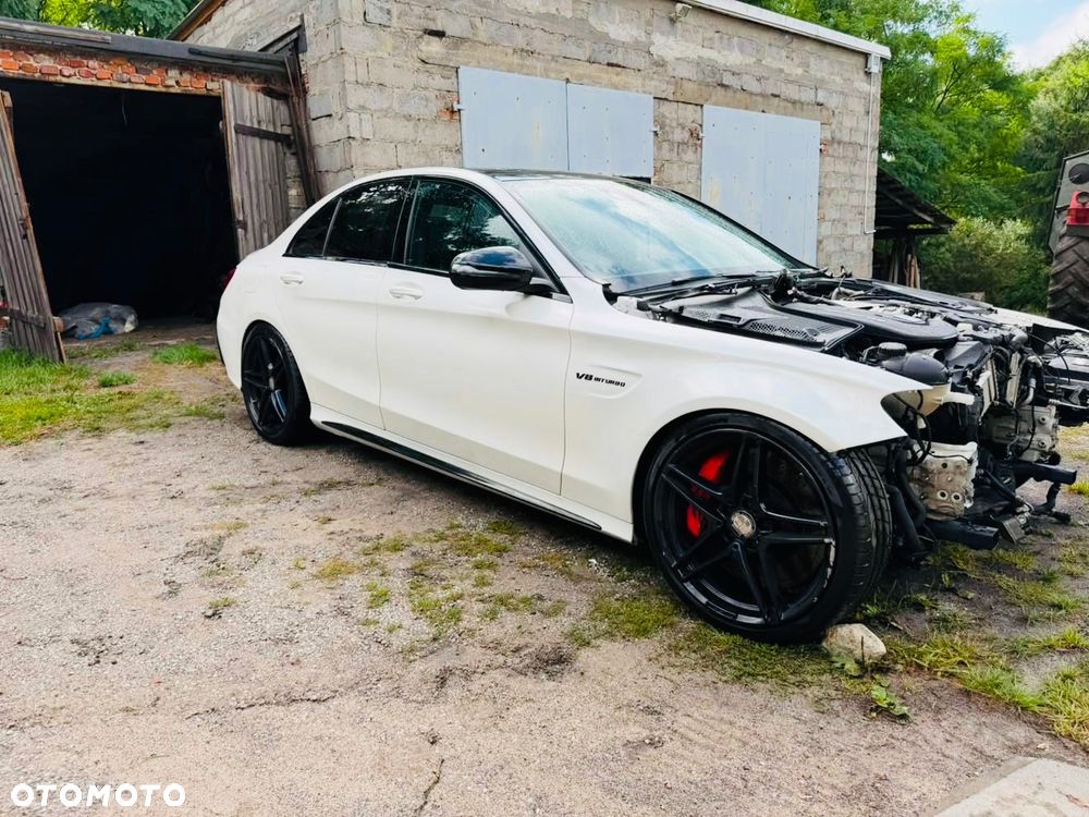 Mercedes-Benz Klasa C AMG 63 S - 5