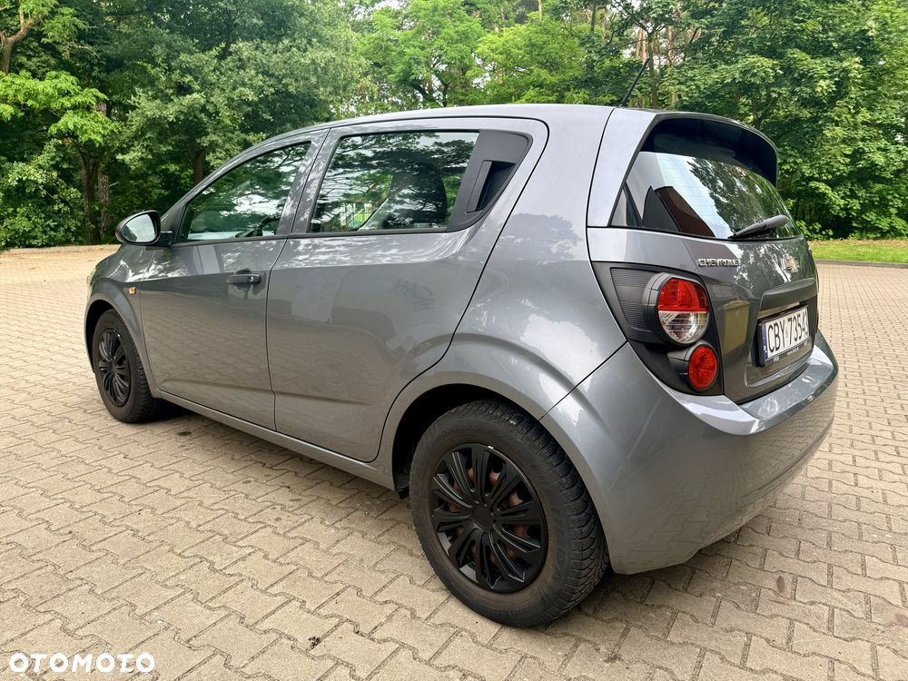 Chevrolet Aveo - 3