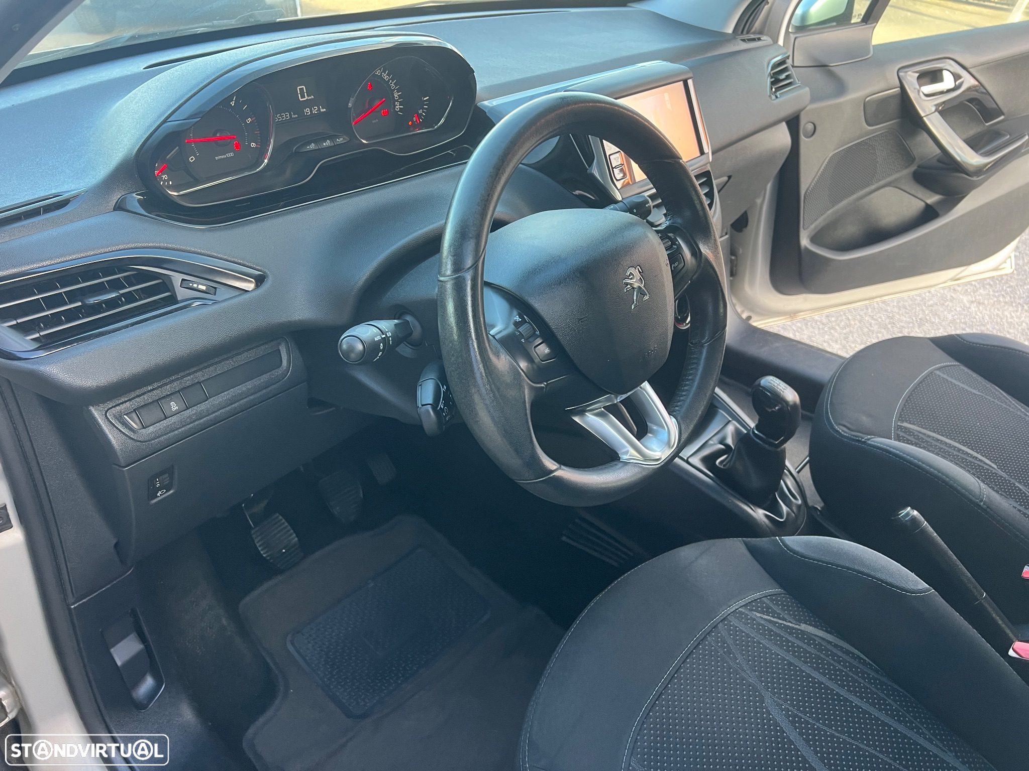 Peugeot 208 1.4 HDi Active - 23