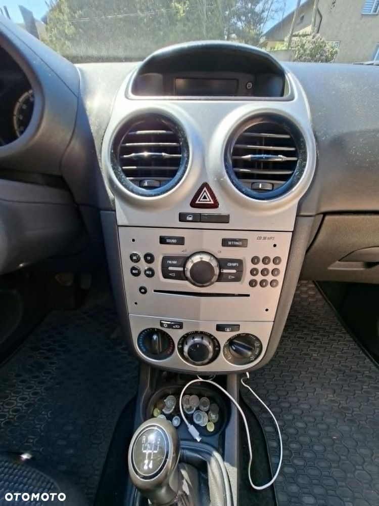 Opel Corsa - 11