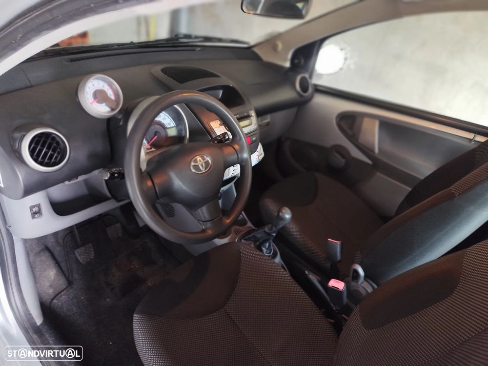 Toyota Aygo 1.0 + AC - 21