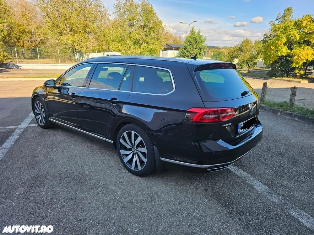 Volkswagen Passat Variant 2.0 TDI SCR 4Motion DSG Highline - 13