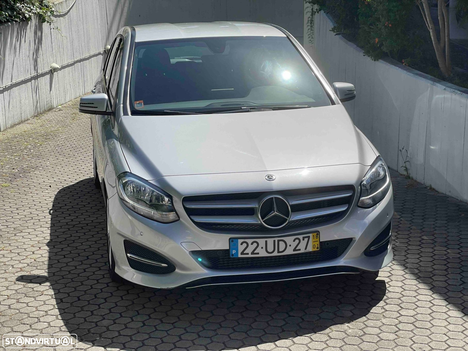 Mercedes-Benz B 180 d Urban - 12
