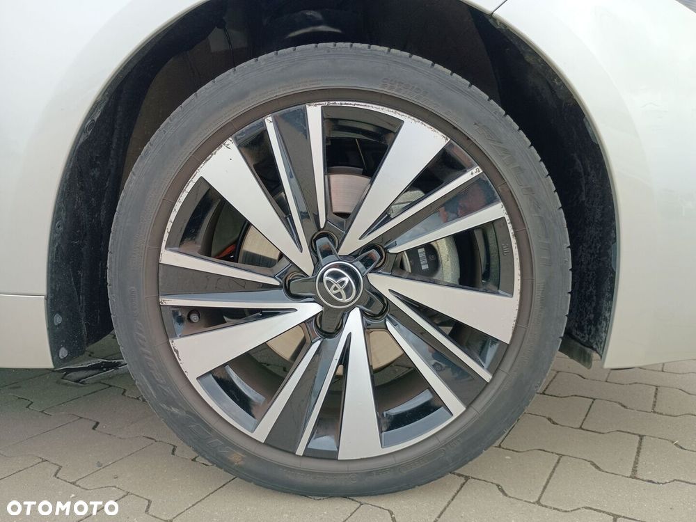 Toyota Corolla 2.0 Hybrid Style - 20