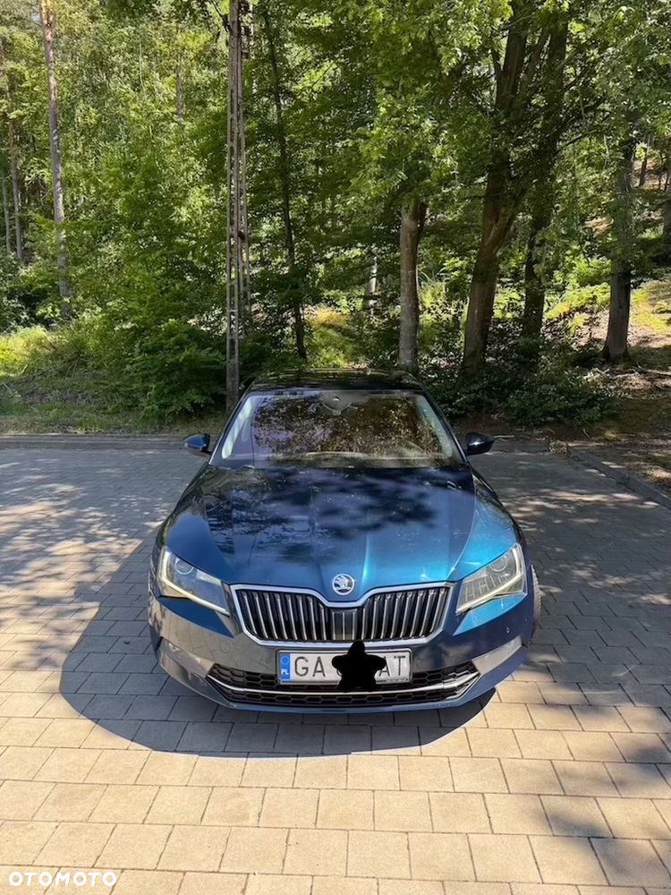 Skoda Superb 2.0 TSI L&K DSG - 4