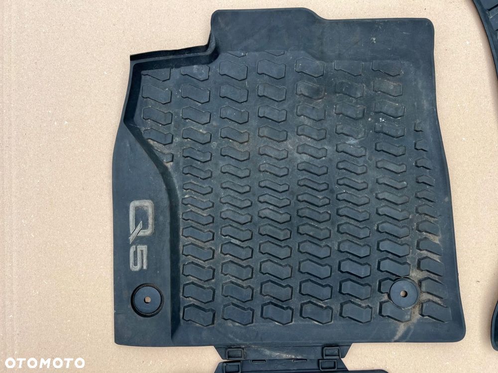 audi q5 80a zestaw dywaników gumowych przód tył 80b061501 80a061511 - 10
