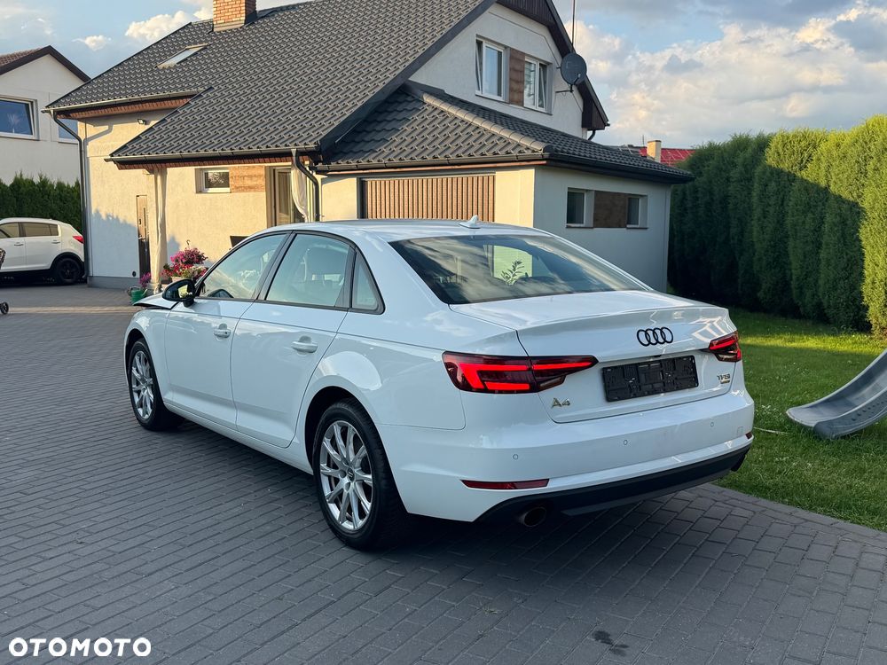Audi A4 Limousine 2.0 TFSI ultra S tronic - 2