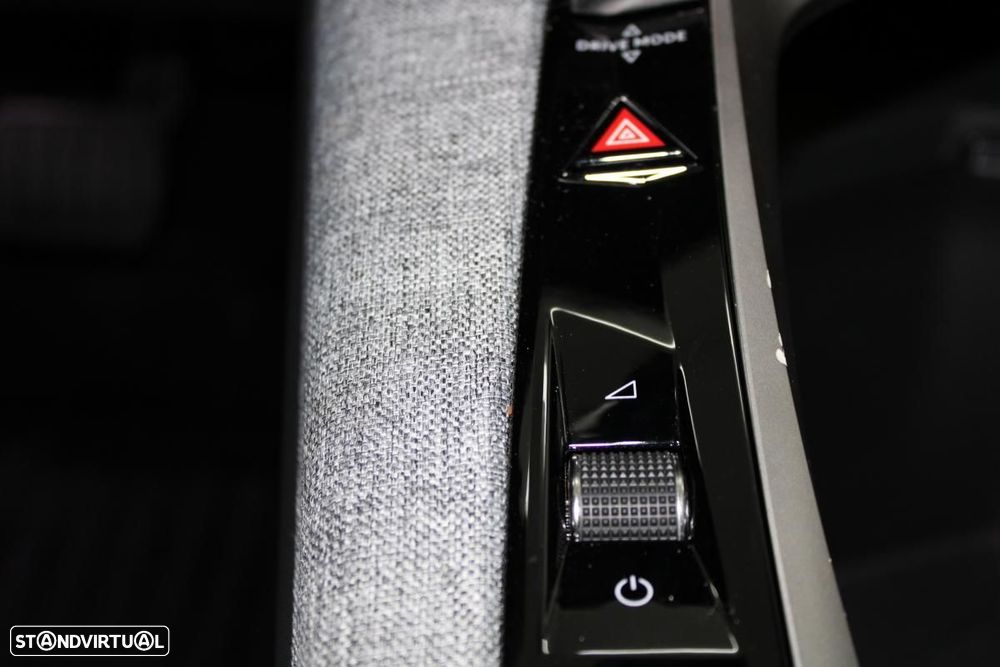 Peugeot E-3008 73 kWh Allure - 21