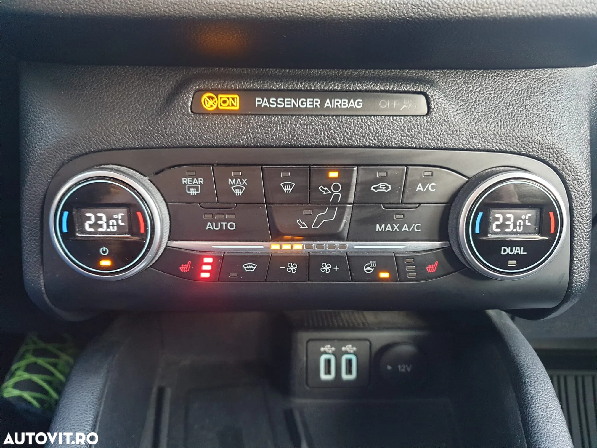 Ford Kuga 2.0 EcoBlue A8 AWD Titanium - 30