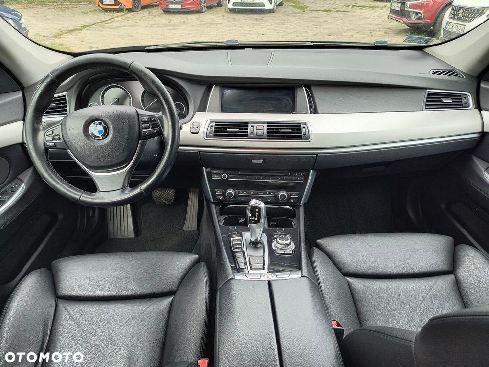 BMW 5GT - 11