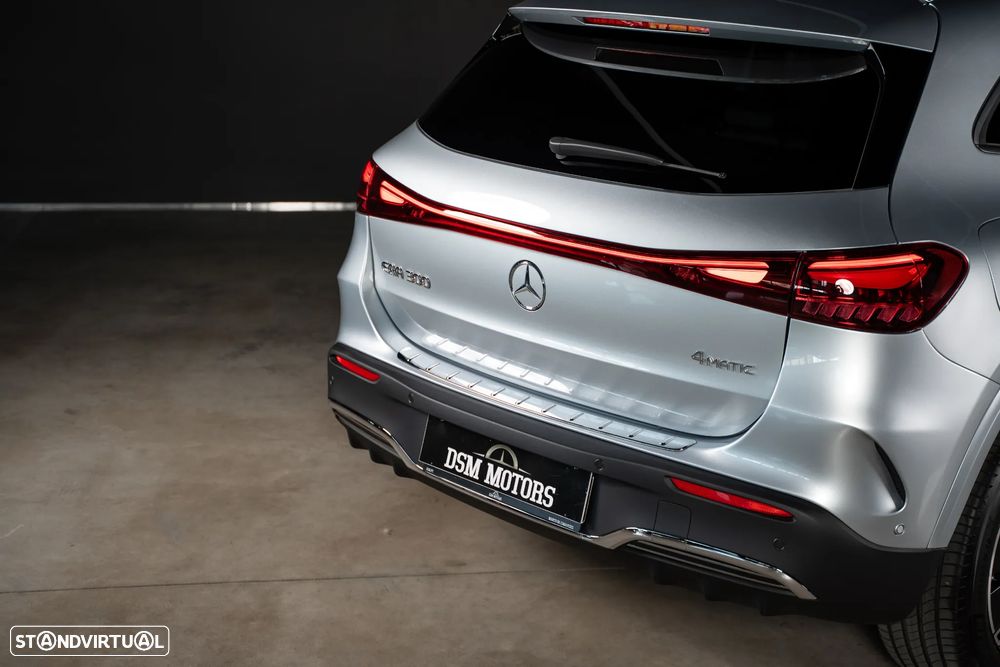 Mercedes-Benz EQA 300 4Matic AMG Line - 10