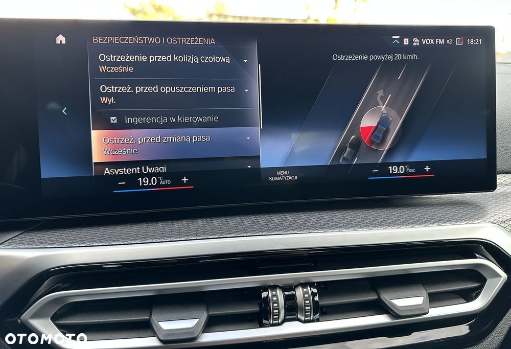 BMW Seria 3 330i xDrive M Sport sport - 34