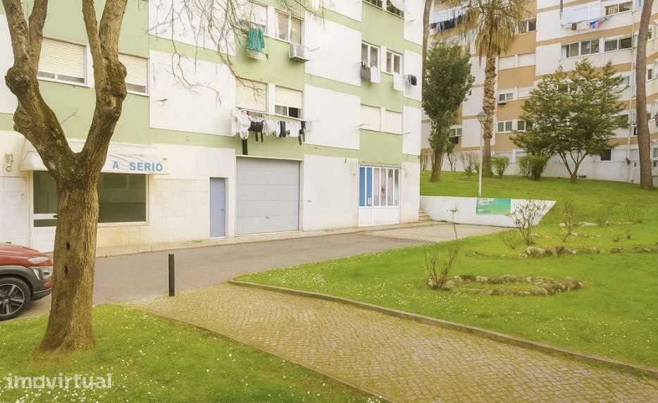 Armazém em Odivelas 
135.000 - Grande imagem: 4/8