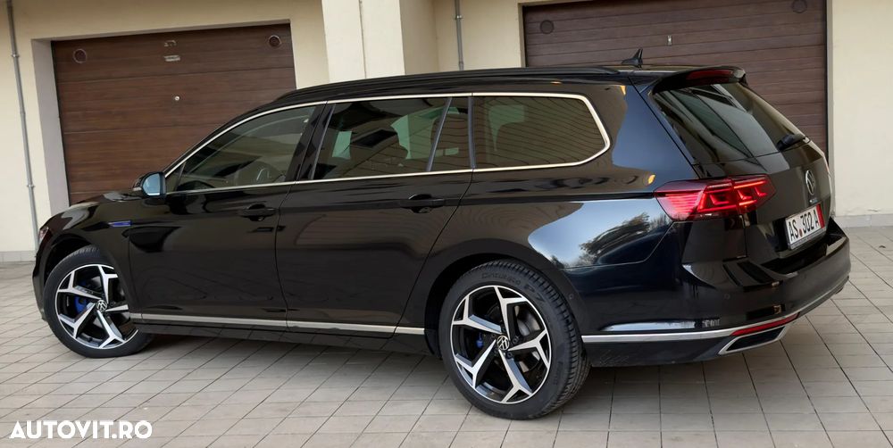 Volkswagen Passat - 3