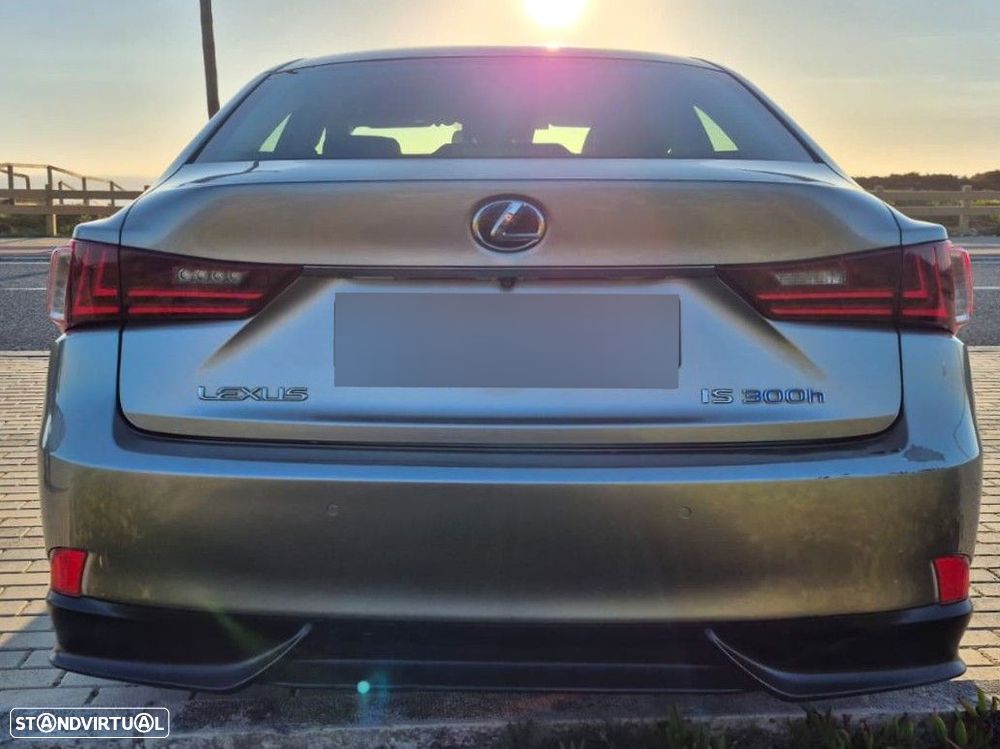 Lexus IS 300H Executive - 7
