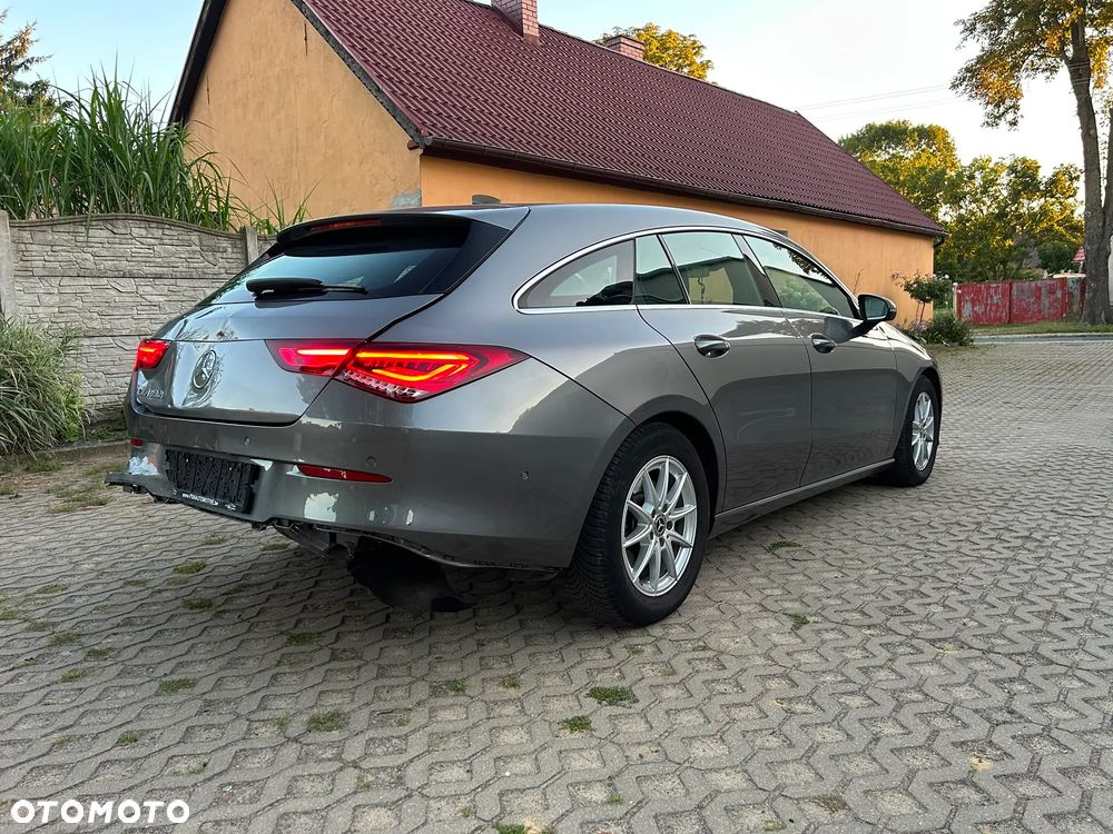 Mercedes-Benz CLA 180 7G-DCT Edition 2021 - 5