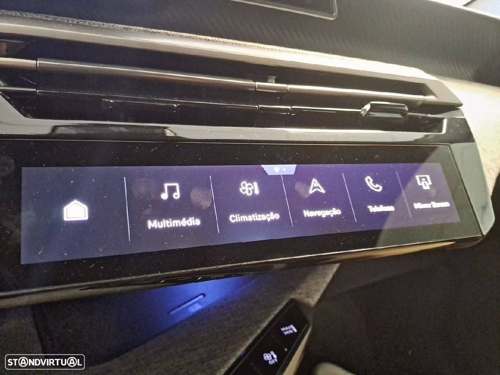 Peugeot 3008 1.2 Hybrid Allure e-DCS6 - 22