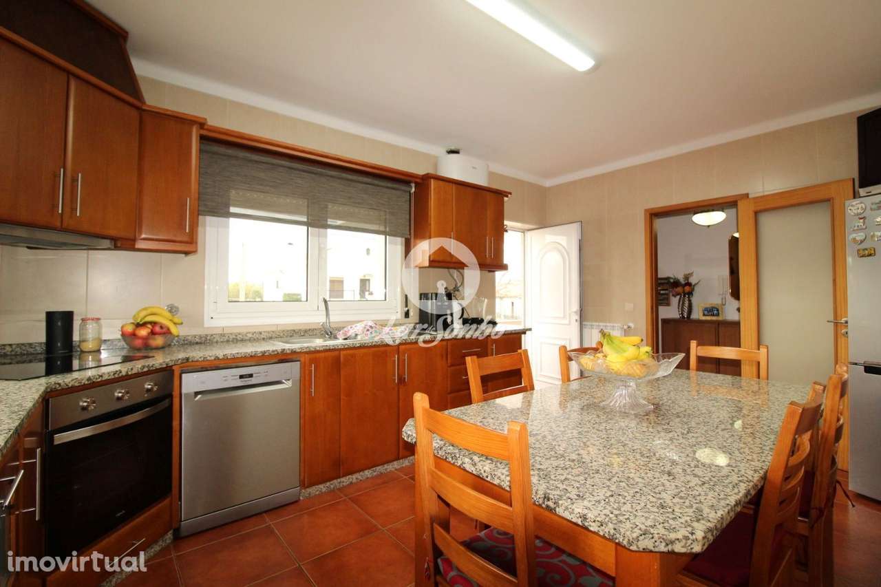 Andar Moradia Grande Garagem Estorãos Fafe - Grande imagem: 2/17