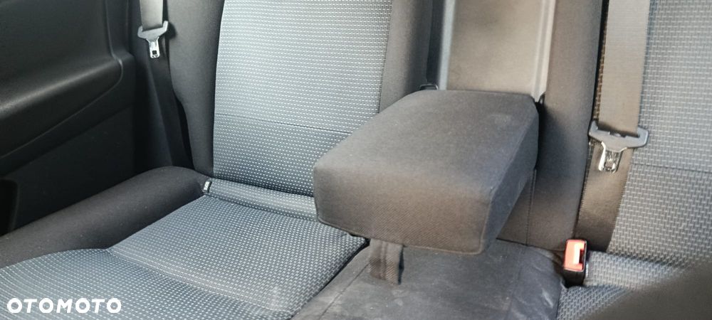 Ford Mondeo 2.0 Ambiente - 13