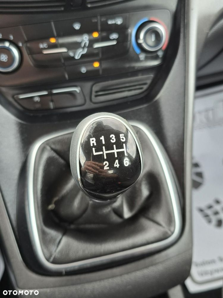 Ford Grand C-MAX - 28