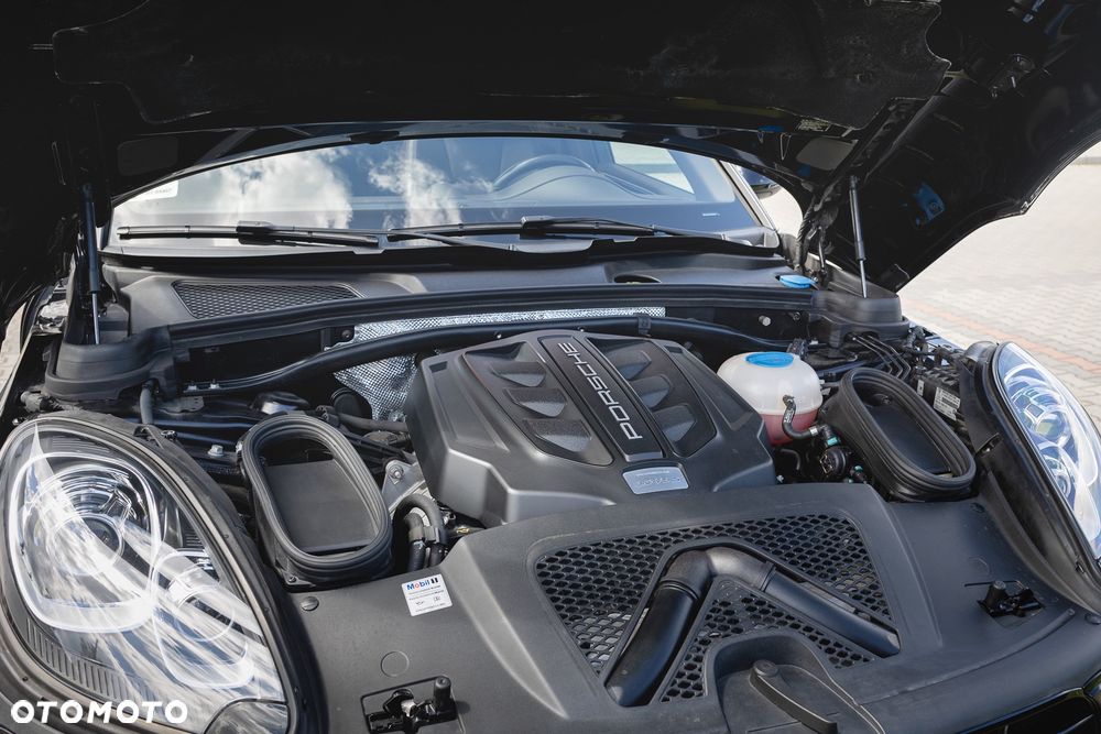 Porsche Macan - 31