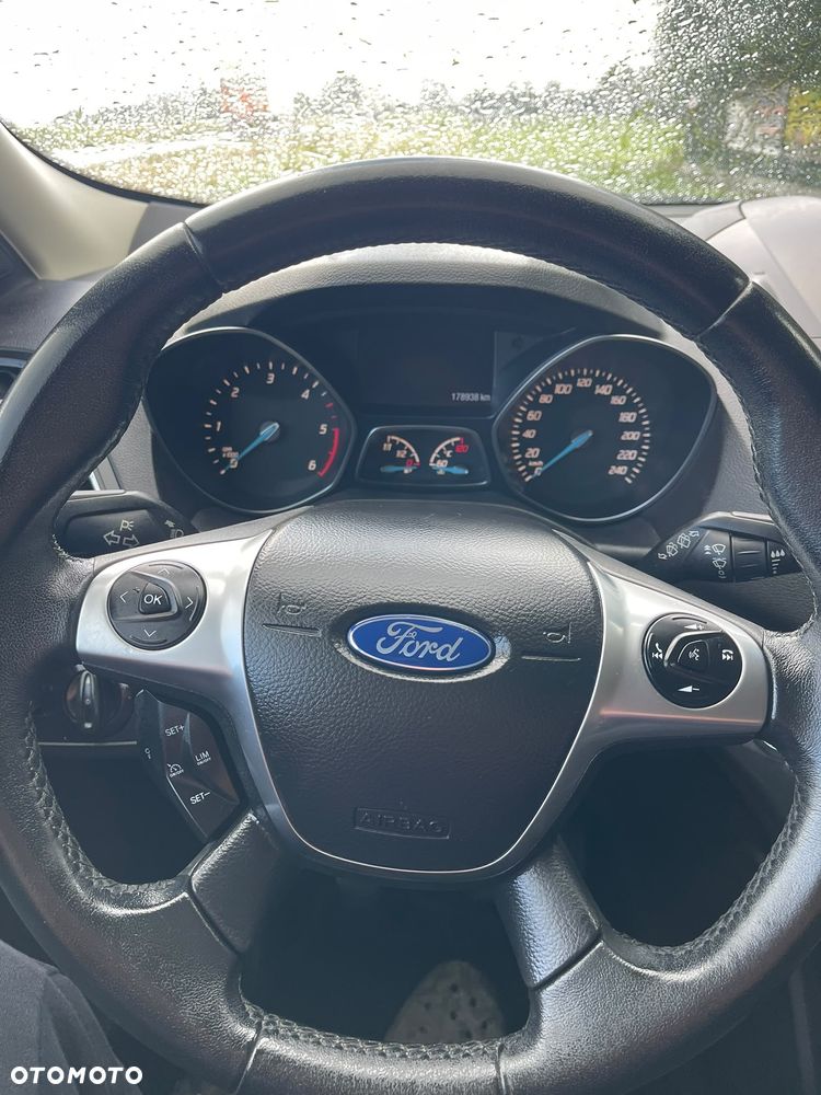 Ford Kuga 2.0 TDCi 4x4 Titanium - 17