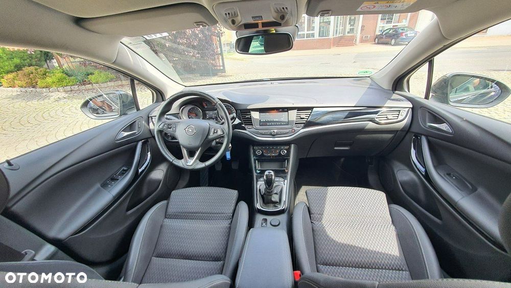 Opel Astra - 11