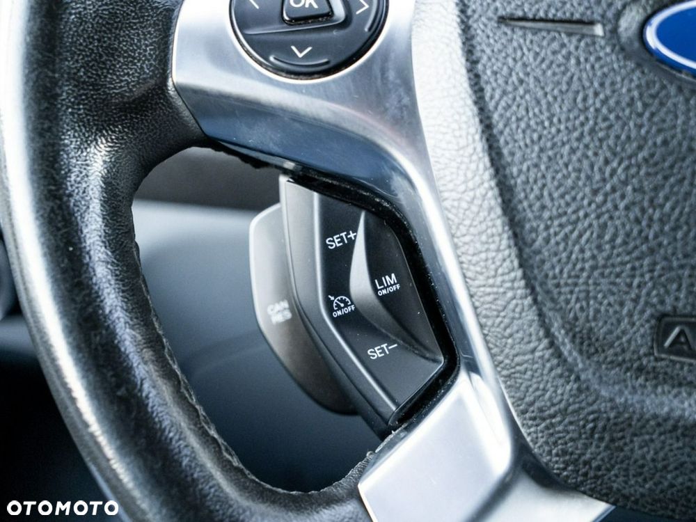 Ford Transit - 25