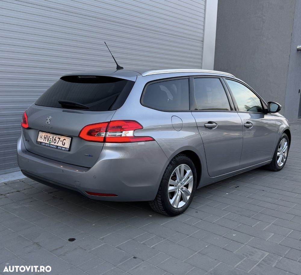 Peugeot 308 - 4