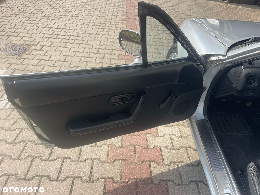 Mazda MX-5 1.6 - 9