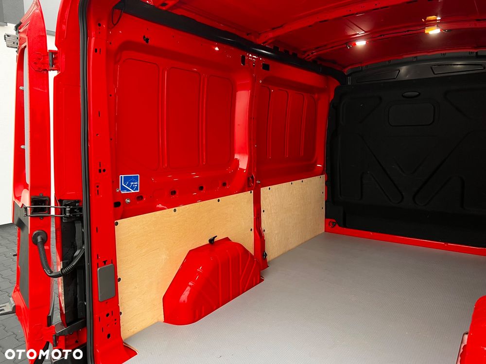 Ford Transit L2H2 LIFT - 19