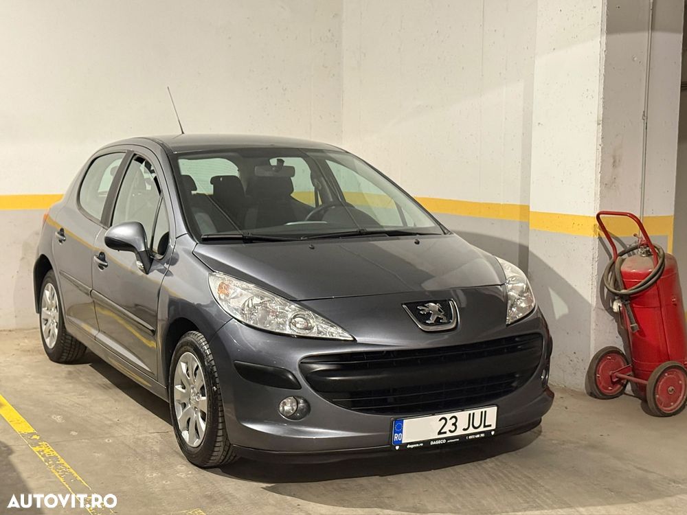 Peugeot 207 1.4 E Premium - 9
